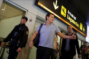 El líder de Ciudadanos, Albert Rivera, tras aterrizar en Madrid de su viaje a Venezuela.-JOSÉ LUIS ROCA
