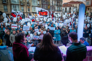 Los sorianos muestran su indignación por la situación de la sanidad de la provincia en una concentración convocada por Soria Ya. MARIO TEJEDOR