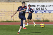 Julio Álvarez podría ser una de las novedades en el once del Numancia este domingo.-VALENTÍN GUISANDE