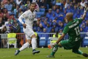 Jesé marca un gol al Levante durante un partido de la temporada pasada.-DAVID CASTRO