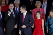 Los Reyes, a su llegada al Congreso para celebrar el 40º aniversario de las primeras elecciones democráticas.-JOSE LUIS ROCA