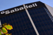 Oficinas del Banc Sabadell en Barcelona.-PIERRE-PHILIPPE MARCOU/AFP