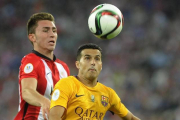 El azulgrana Pedro, en una jugada del partido disputado en Bilbao.-