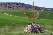 'Las espigas', una de las esculturas del proyecto cultural Almarail...EsCultural-Almarail...EsCultural