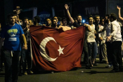 Manifestaciones en Estambul durante el golpe de julio del 2016-AFP / GURCAN OZTURK