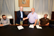 Ramón Martínez, Agustín Martín Santos, Amancio Martínez y Luis Muchaga en la firma del convenio entre la Fundación del Caep y la Federación.-Álvaro Martínez