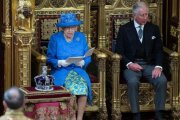 La reina Isabel II, durante su discurso inaugural en el Parlamento de Westminster.-REUTERS / STEFAN ROUSSEAU