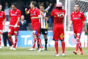 Cedrick se lamenta por uno de los goles encajados ante el Cartagena. / ÁREA 11-