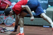 Dimitrov destroza tres raquetas en el pasado mayo en Estambul.-