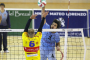 Manuel Sevillano en un encuentro de la pasada temporada ante Ibiza Voley.-Mario Tejedor