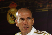 Zinedine Zidane, técnico del Madrid, en rueda de prensa.-EFE