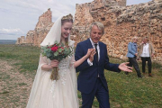 Calleja ejerciendo como padrino de la boda celebrada en la fortaleza de Gormaz.-HDS