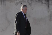 Luis Bárcenas, extesorero del PP, al llegar ayer a la Audiencia Nacional.-EFE / J. J. GUILLÉN