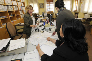 Varias trabajadoras del servicio de Intervención del Ayuntamiento de Soria. / VALENTÍN GUISANDE-