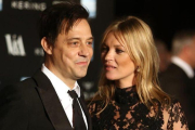 Kate Moss se divorcia oficialmente de Jamie Hince.-AP / JOEL RYAN