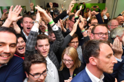 Partidarios de los Verdes celebran los sondeos que les dan un gran resultado.-AFP / TORSTEN SILZ