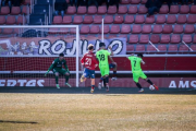 Momento en el que Buján hacía el 0-1 para el Amorebieta, en los siguientes siete minutos llegaban otros dos goles de los vascos. GONZALO MONTESEGURO