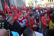 Concentración de pensionistas ante el Banco de España.-DAVID CASTRO