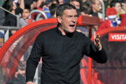 Luis Carrión quiere volver a ver al Numancia vertical y ambicioso de la primera vuelta del campeonato. MARIO TEJEDOR
