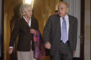 Marta Ferrusola junto a su esposo, Jordi Pujol.-JULIO CARBÓ
