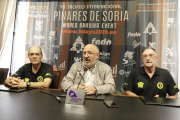 Amancio Martínez, en el centro, junto a Mario Vidal y Jesús de Miguel, ayer en la Diputación.-LUIS ÁNGEL TEJEDOR