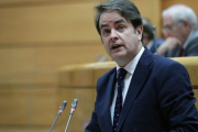 Roberto Bermúdez de Castro informa en el Senado del primer mes de aplicación del 155, el pasado 4 de diciembre.-ZIPI / EFE