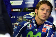 Valentino Rossi, en su box de Phillip Island (Australia).-AFP / SAEED KHAN