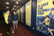 Lluelles y Heras en la inauguración de la exposición de los 25 años del BM Soria. GONZALO MONTESEGURO