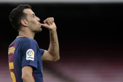 Busquets celebra su gol ante Las Palmas.-AP / MANU FERNÁNDEZ