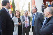 (I a D) La consejera de Agricultura y Ganadería, Milagros Marcos; el director de la revista Tierras, Fernando de Paz Cabello; y el presidente de Ferduero, Ángel González Quintanilla, participan en el II Encuentro de Comunidades de Regantes del Duero-ICAL