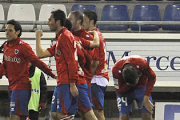 Los jugadores del Numancia celebran la vicoria ante el Hércules. / A. Martínez-