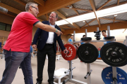 El alcalde de León, Antonio Silván, visita las instalaciones del Centro Especializado de Alto Rendimiento (CEARD) acompañado del concejal de Deportes, José María López Benito-Ical