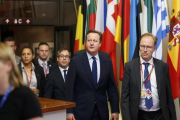 Rogers (derecha), con Cameron, en una cumbre europea en Bruselas, el pasado junio.-REUTERS / FRANCOIS LENOIR
