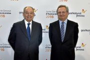 Salvador Gabarró y Rafael Villaeca, durante la celebración de la junta de accionistas de Gas Natural Fenosa.-EL MUNDO