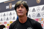 Joachim Löw en una rueda de prensa /-PERIODICO