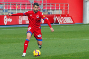 Alain Oyarzun podría ser la única novedad en el once del Numancia que juegue hoy en Riazor ante el Deportivo.-Mario Tejedor