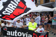 Integrantes de Soria Ya en la protesta en Aranda.-MARIO TEJEDOR