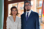 La fiscal jefe, Rita Berdonces, junto al nuevo abogado fiscal Mario Real. / P. C.-