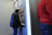 Las tarjetas de crédito generan muchos impagos.-Valentín Guisande