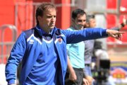Arrasate da indicaciones a sus hombres en el encuentro de ayer ante el Tenerife.-María Ferrer
