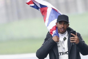 El piloto británico Lewis Hamilton, en el circuito de Shanghái.-EFE