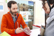 La oficina de turismo comenzó a repartir los pasaportes a Tierras Altas-M.T.