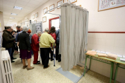 La participación en CyL se sitúa en el 41,8% a las 14.00 horas y sube 4,6 puntos respecto a 2016-- - ICAL