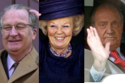 Los reyes Alberto de Bélgica, Beatriz de Holanda y Juan Carlos I de España.-EL PERIÓDICO