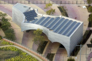 Vista aérea del edificio que acoge el centro CaixaForum de Sevilla, en la Isla de la Cartuja.-JESUS GRANADA