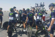 El equipo Movistar realiza su primer entrenamiento en suelo catarí.-MOVISTAR TEAM