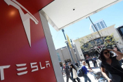 Concesionario de Tesla en Santa Mónica (California).-AFP PHOTO / ROBYN BECK
