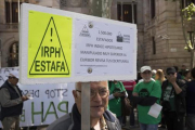 Protesta de afectados por el índice IRPH ante la Audiencia Provincial de Barcelona-JOSEP GARCIA