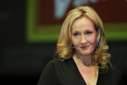 Fotografía de archivo. La autora J. K. Rowling durante la publicación de su libro 'The Casual Vacancy', en Londres.-Foto: LEFTERIS PITARAKIS / AP