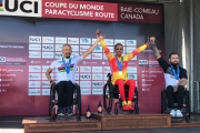 Sergi Garrote en el primer puesto del podio del Mundial de Ciclismo Adaptado disputado en Canadá /-RFEC